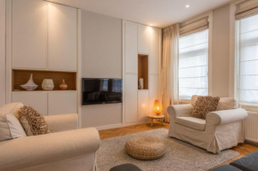 Гостиница Old City Centre apartments - Nieuwmarkt area  Амстердам